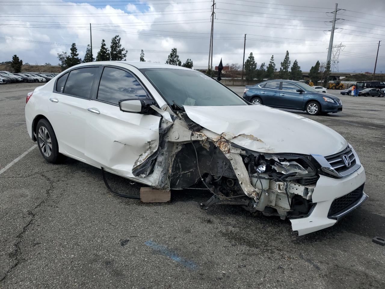 2014 HONDA ACCORD LX - Фото 4