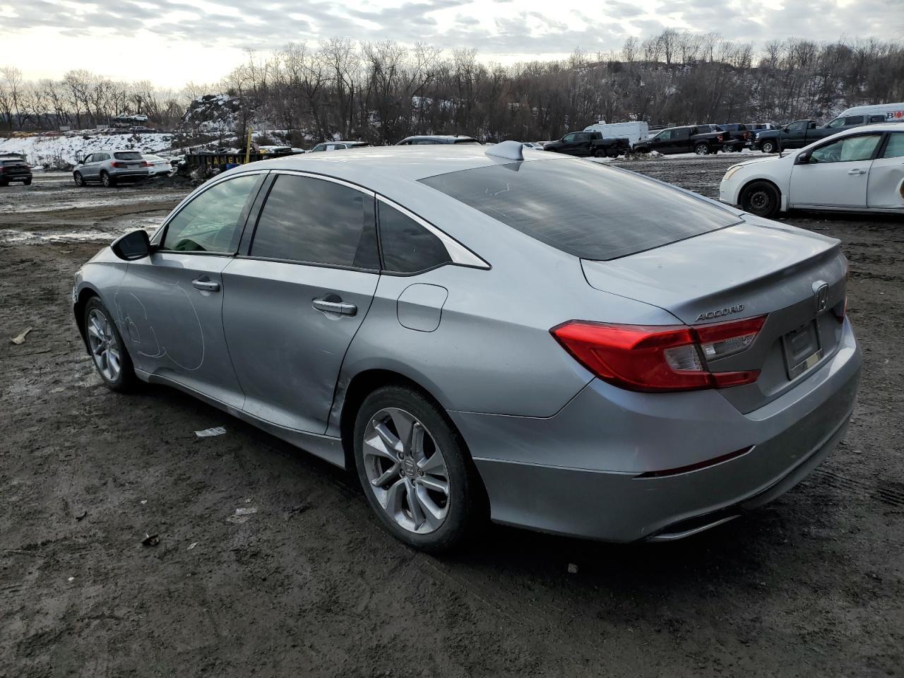 2018 HONDA ACCORD LX - Image 2