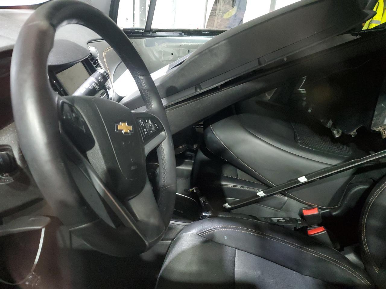2018 CHEVROLET TRAX 1LT - Image 7
