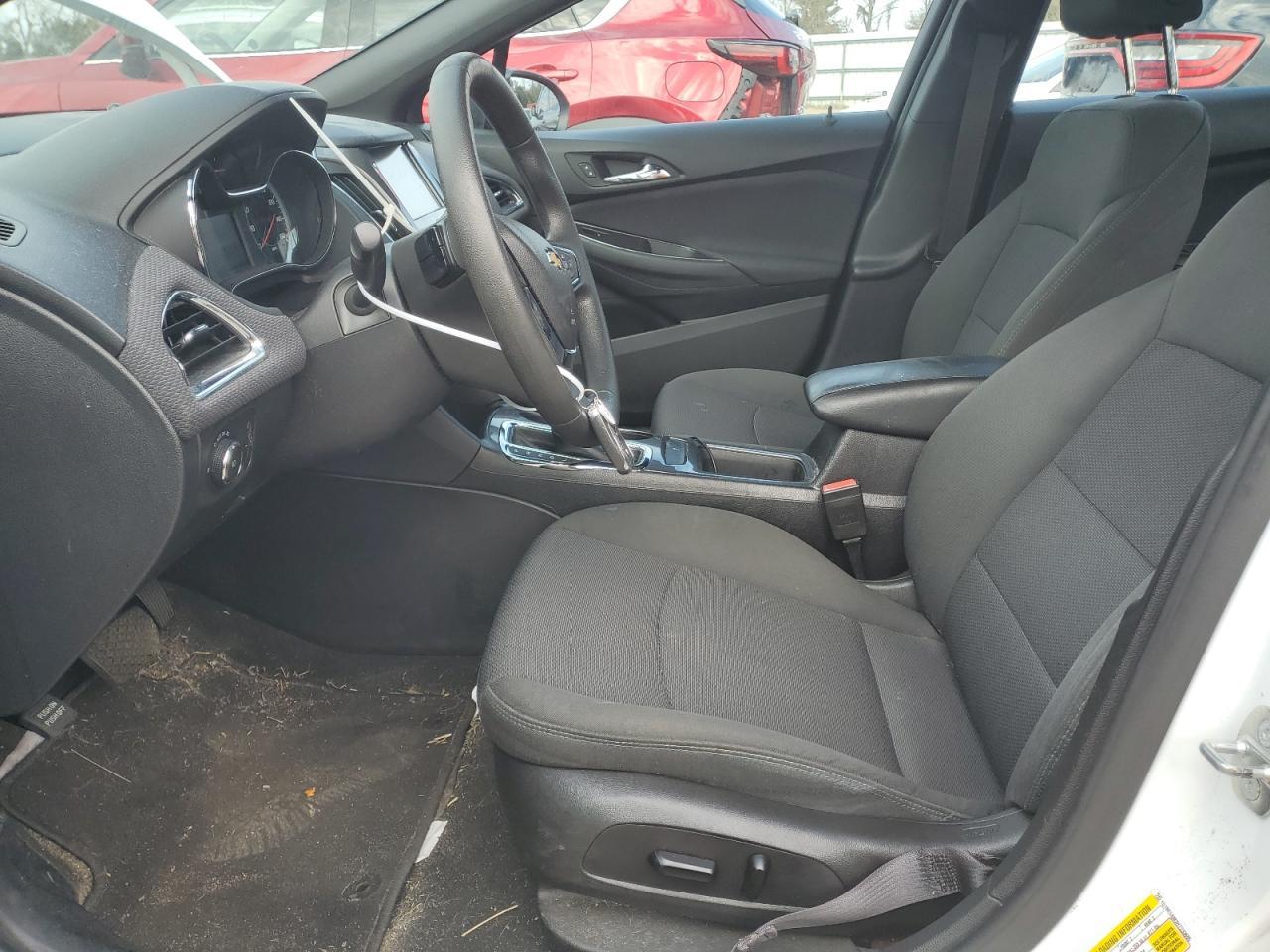 2017 CHEVROLET CRUZE LT - Image 7