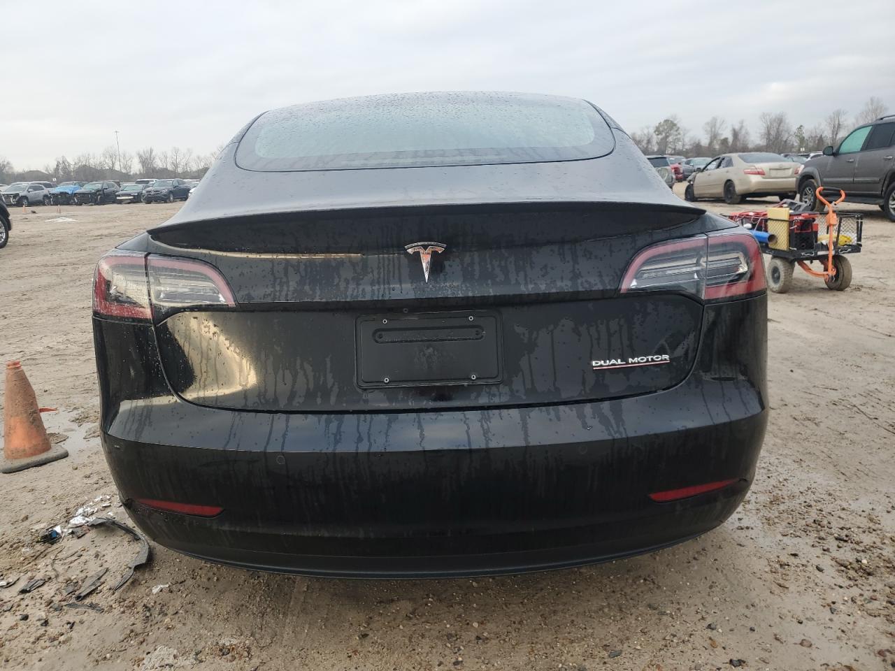 2019 TESLA MODEL 3 - Image 6