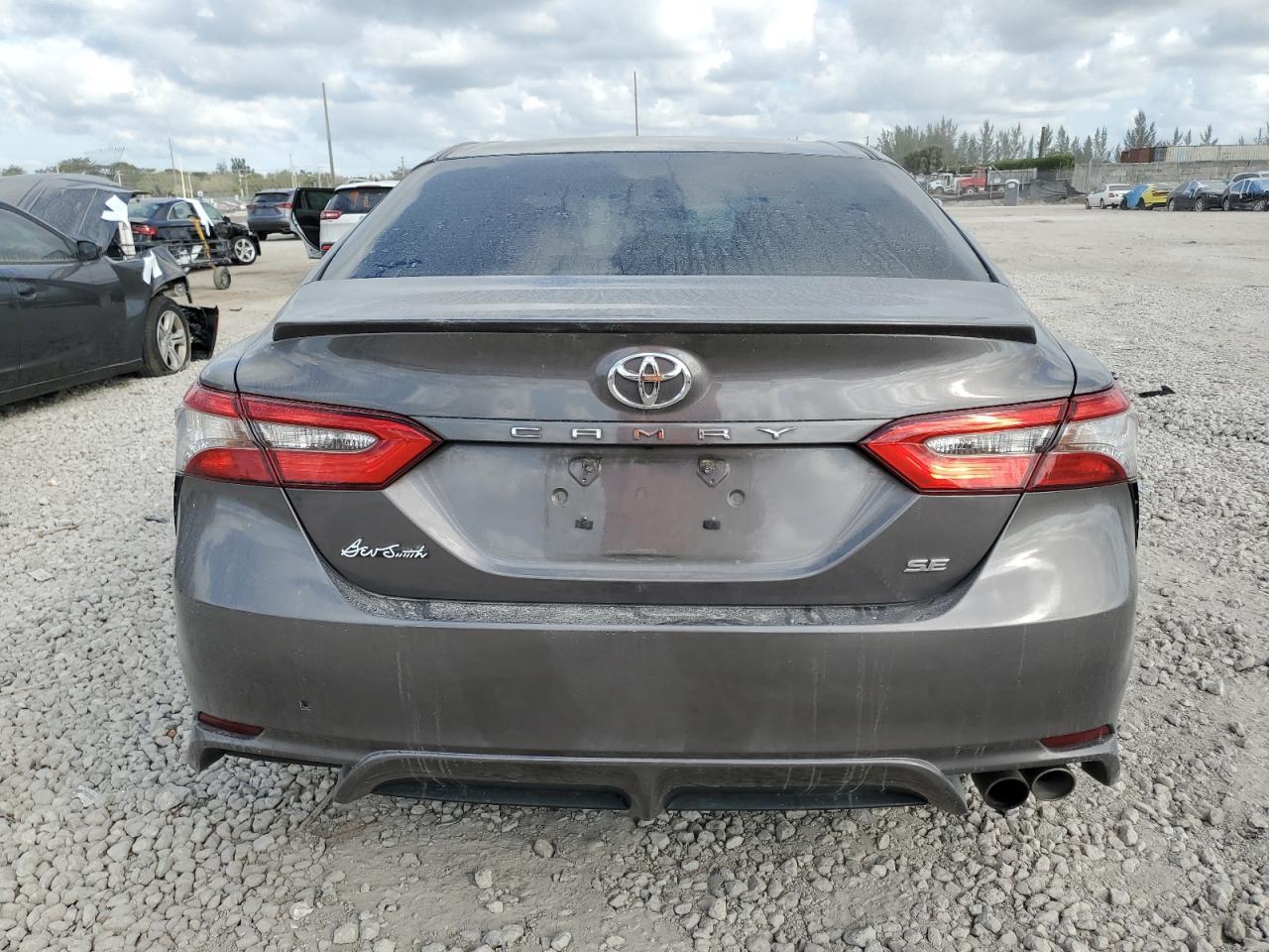 2018 TOYOTA CAMRY L - Image 6