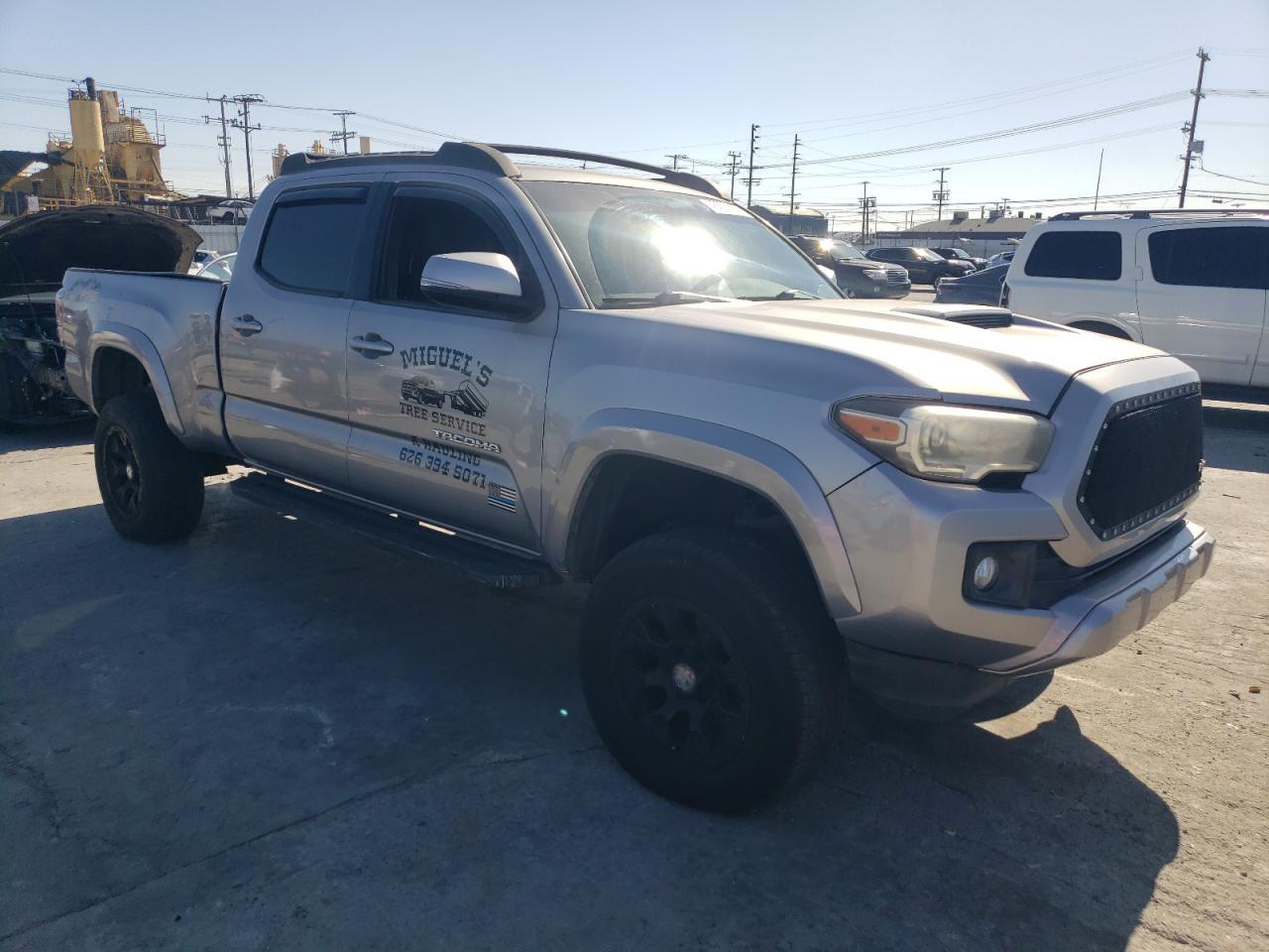 2017 TOYOTA TACOMA DOU - Фото 4