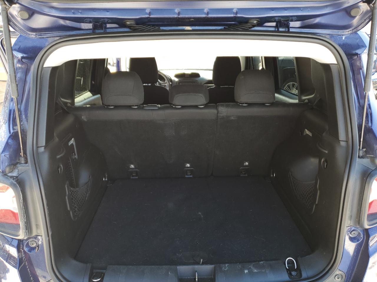 2017 JEEP RENEGADE S - Image 6