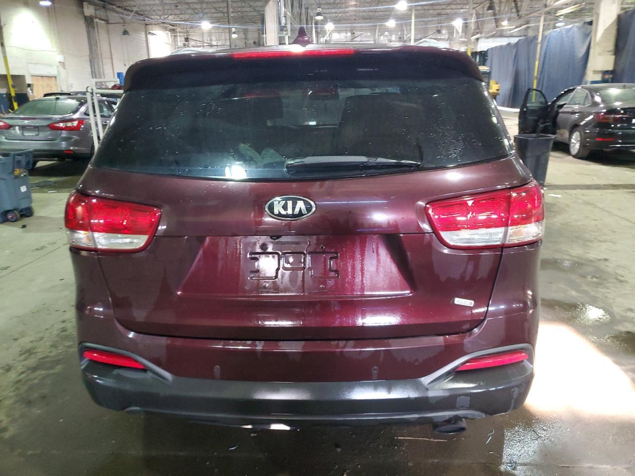2017 KIA SORENTO LX - Фото 6