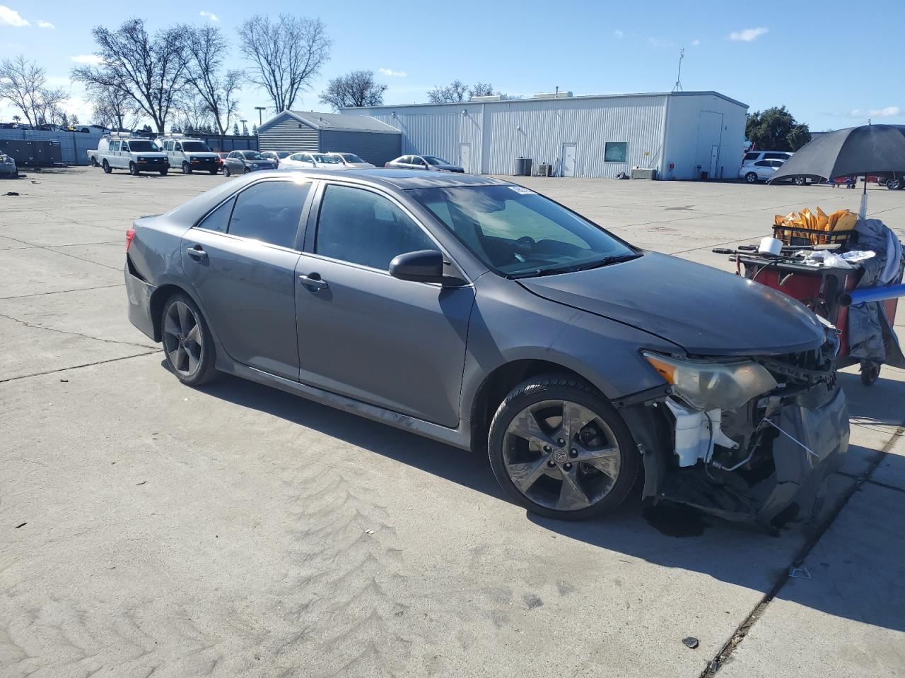 2012 TOYOTA CAMRY SE - Image 4