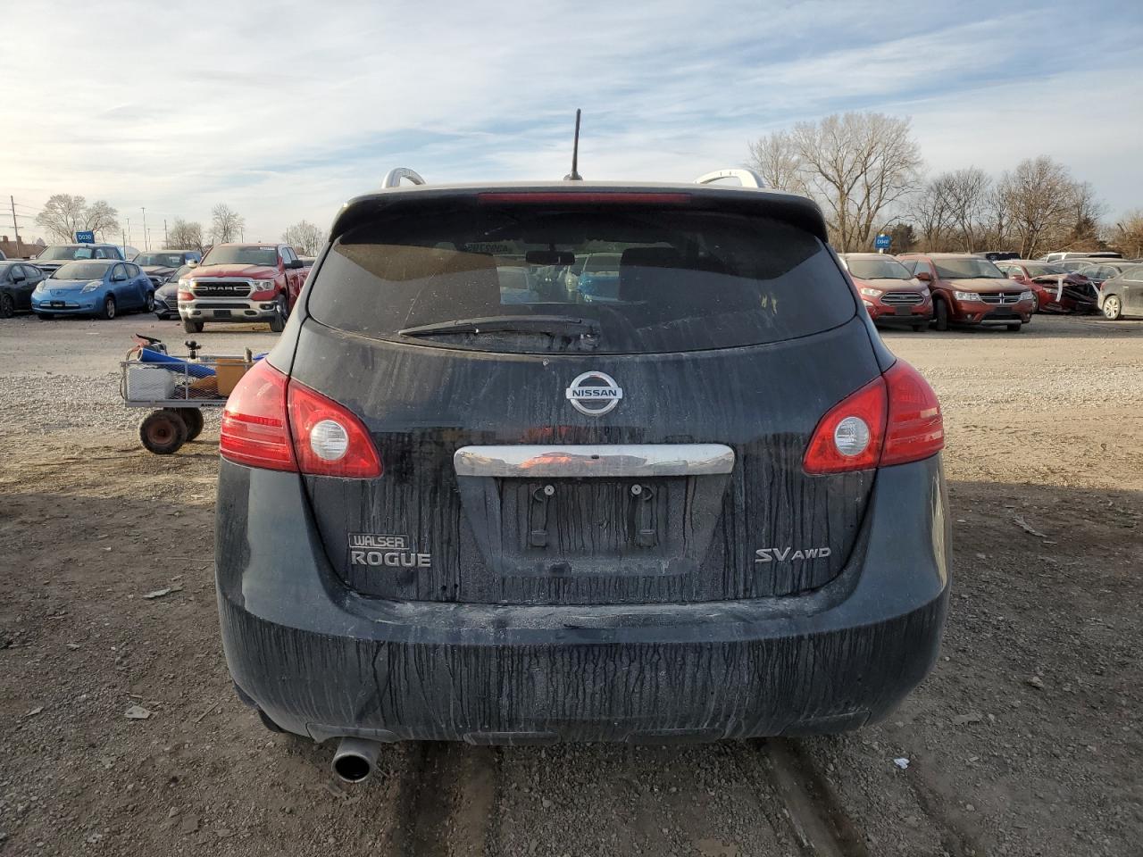 2013 NISSAN ROGUE S - Фото 6