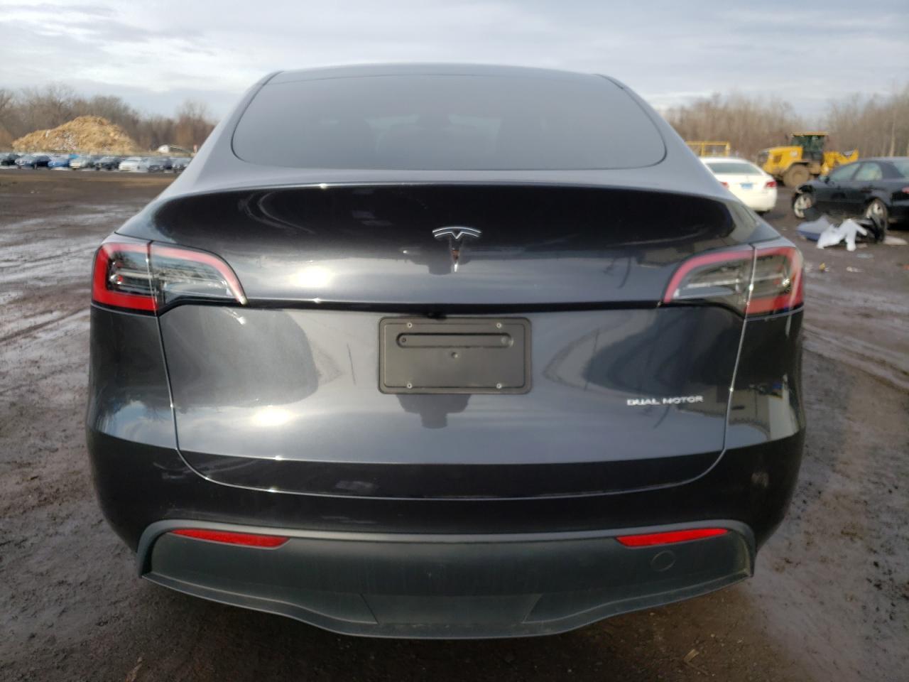 2024 TESLA MODEL Y - Image 6