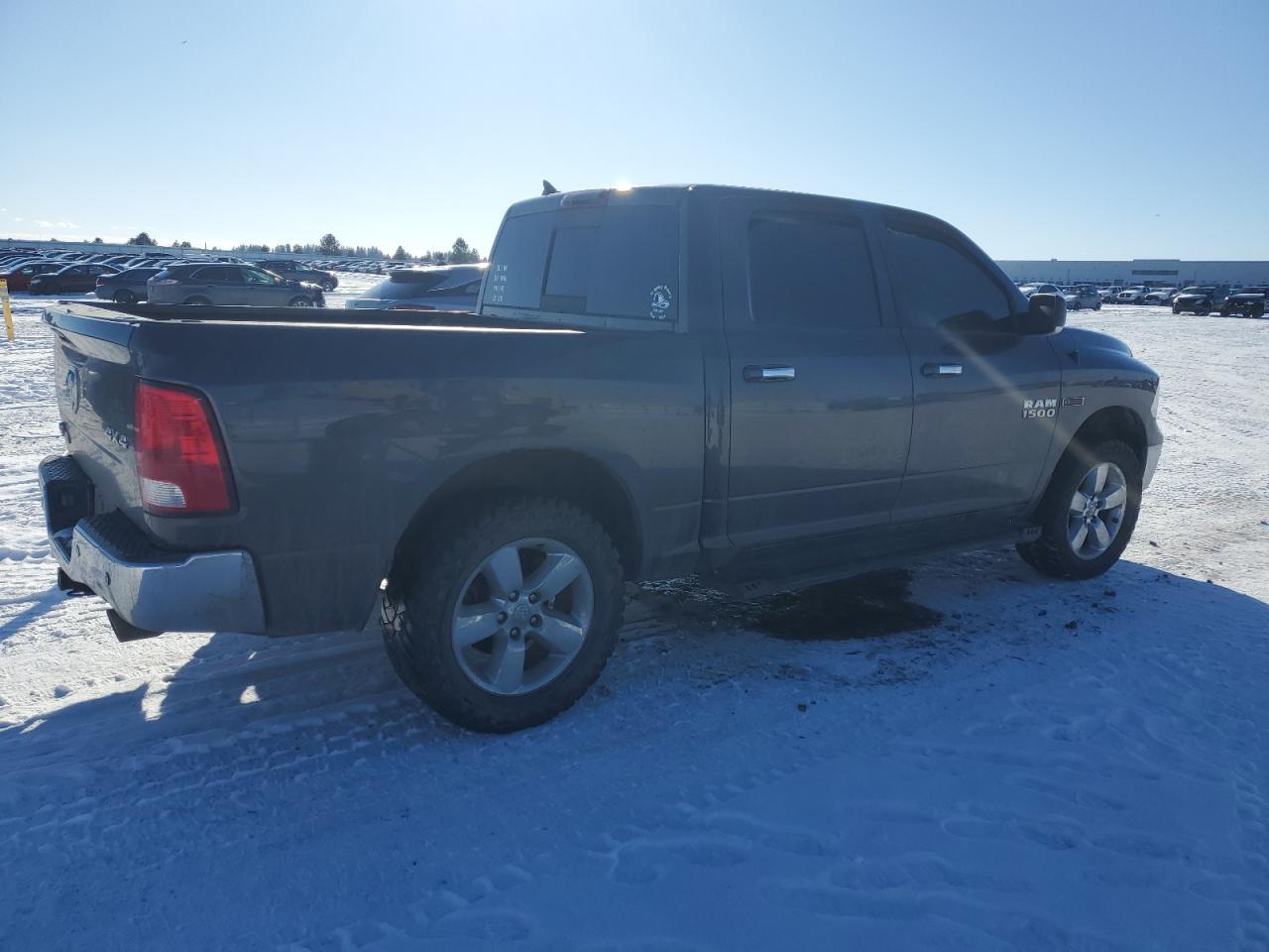 2017 RAM 1500 SLT - Image 3