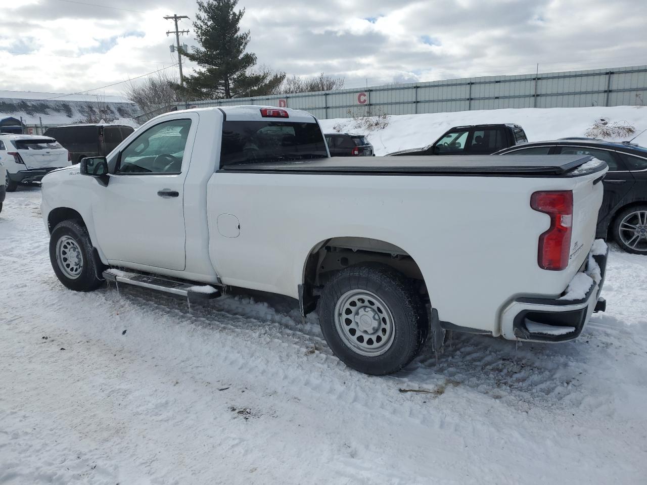 2024 CHEVROLET SILVERADO - Image 2