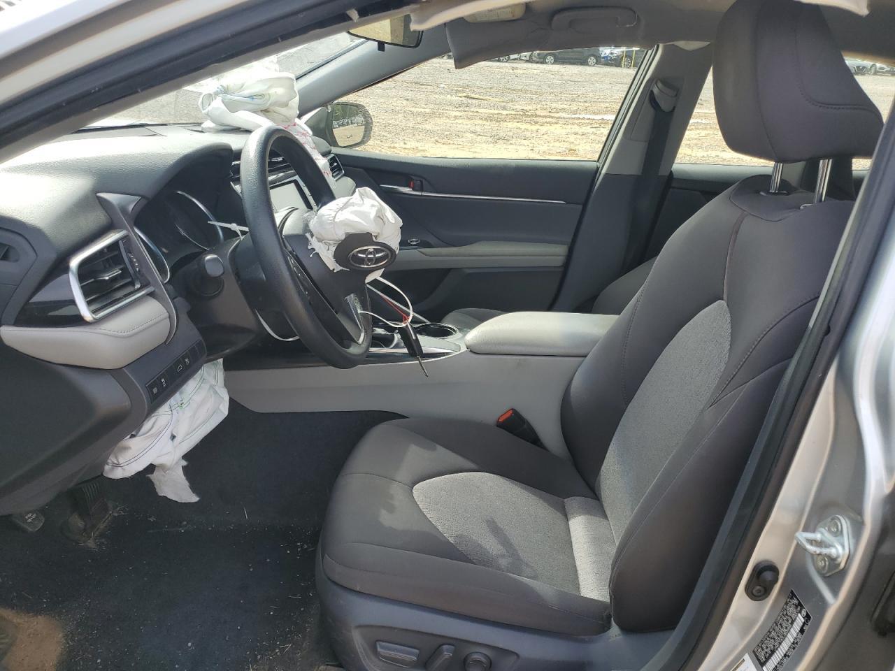 2018 TOYOTA CAMRY L - Фото 7
