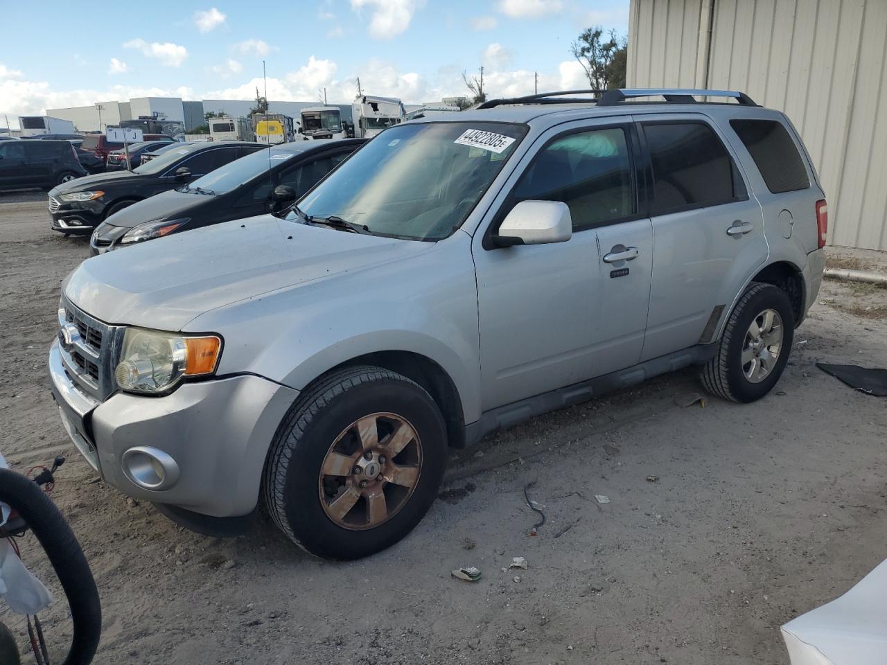 2012 FORD ESCAPE LIM