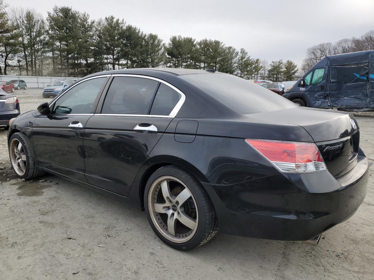 2010 HONDA ACCORD EXL - Image 2