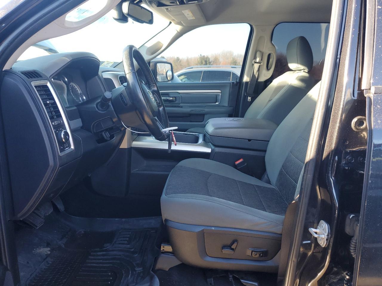 2017 RAM 1500 SLT - Фото 7