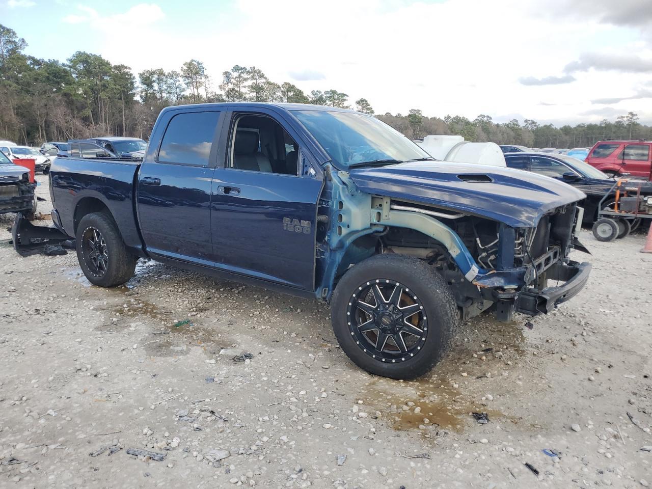 2014 RAM 1500 SPORT - Image 4