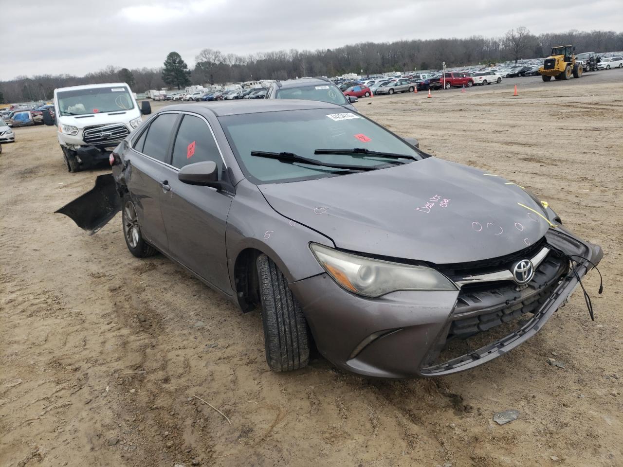 2016 TOYOTA CAMRY LE - Фото 4