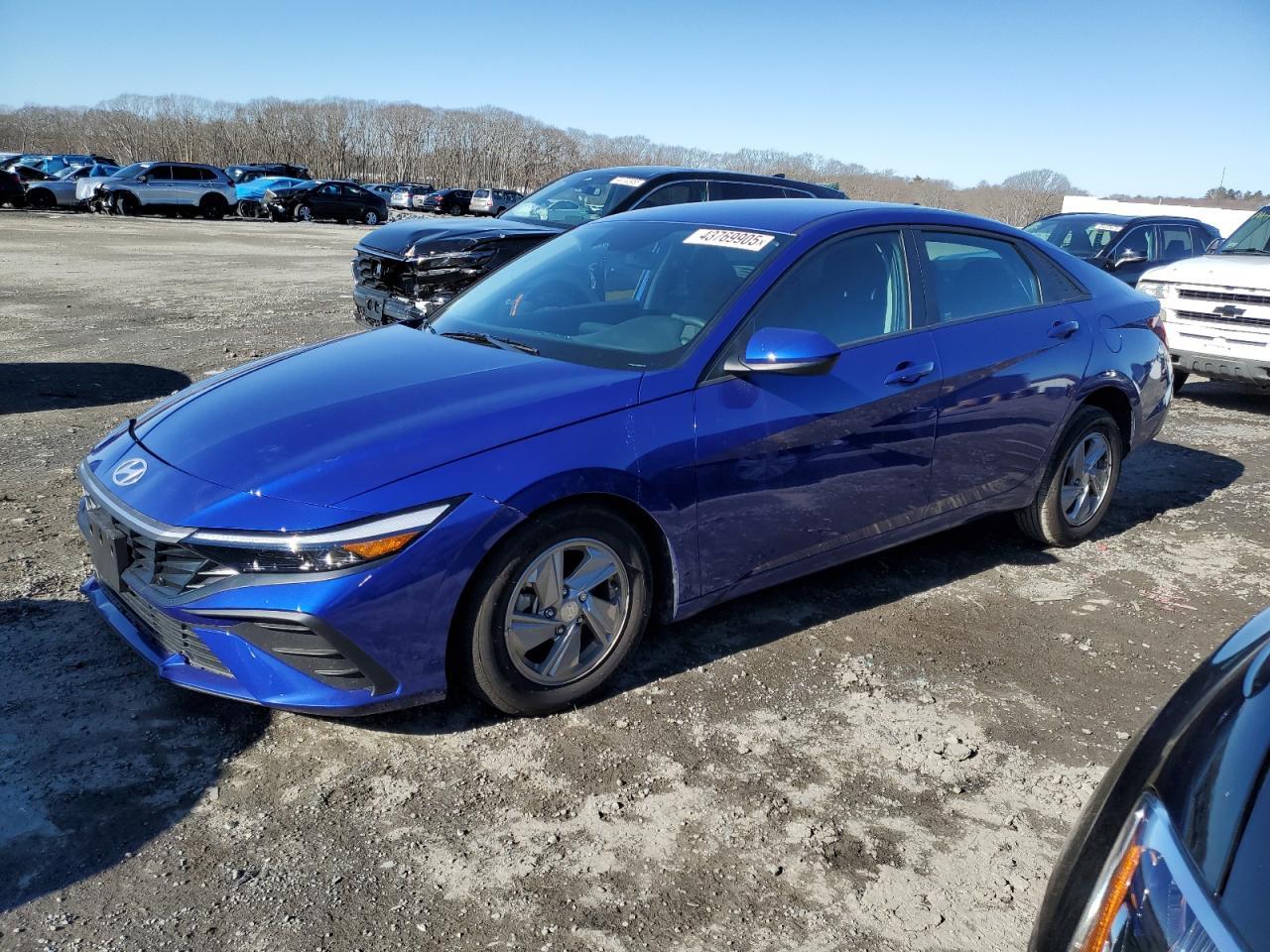 2024 HYUNDAI ELANTRA SE