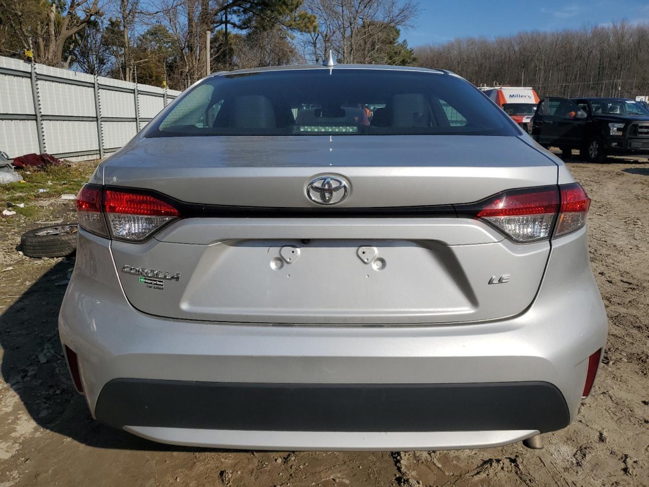 2021 TOYOTA COROLLA LE - Image 6