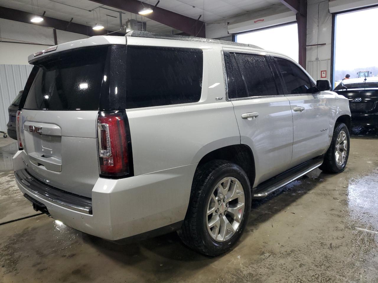 2016 GMC YUKON SLT - Image 3