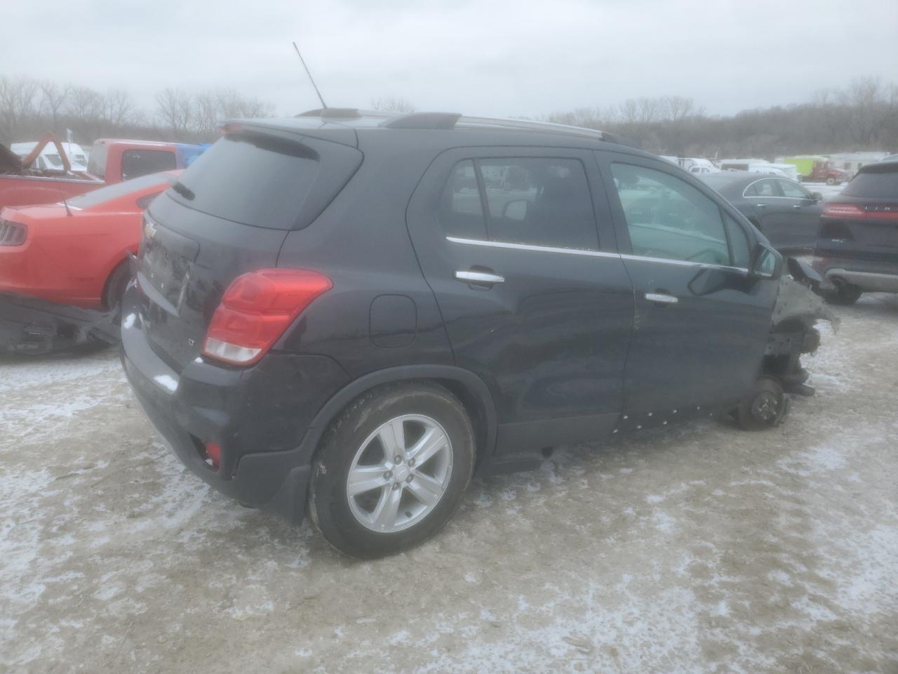 2019 CHEVROLET TRAX 1LT - Фото 3