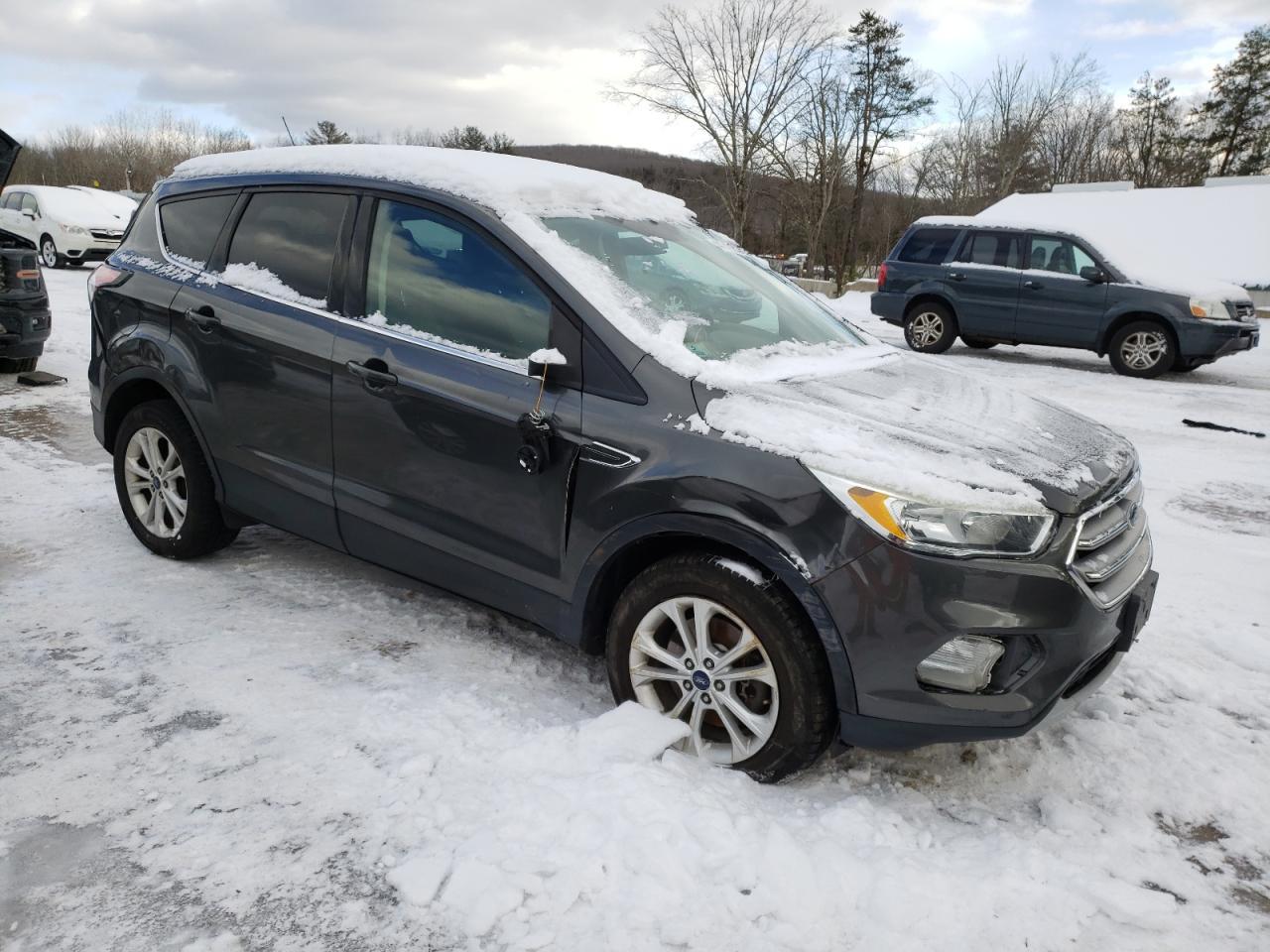 2017 FORD ESCAPE SE - Фото 4