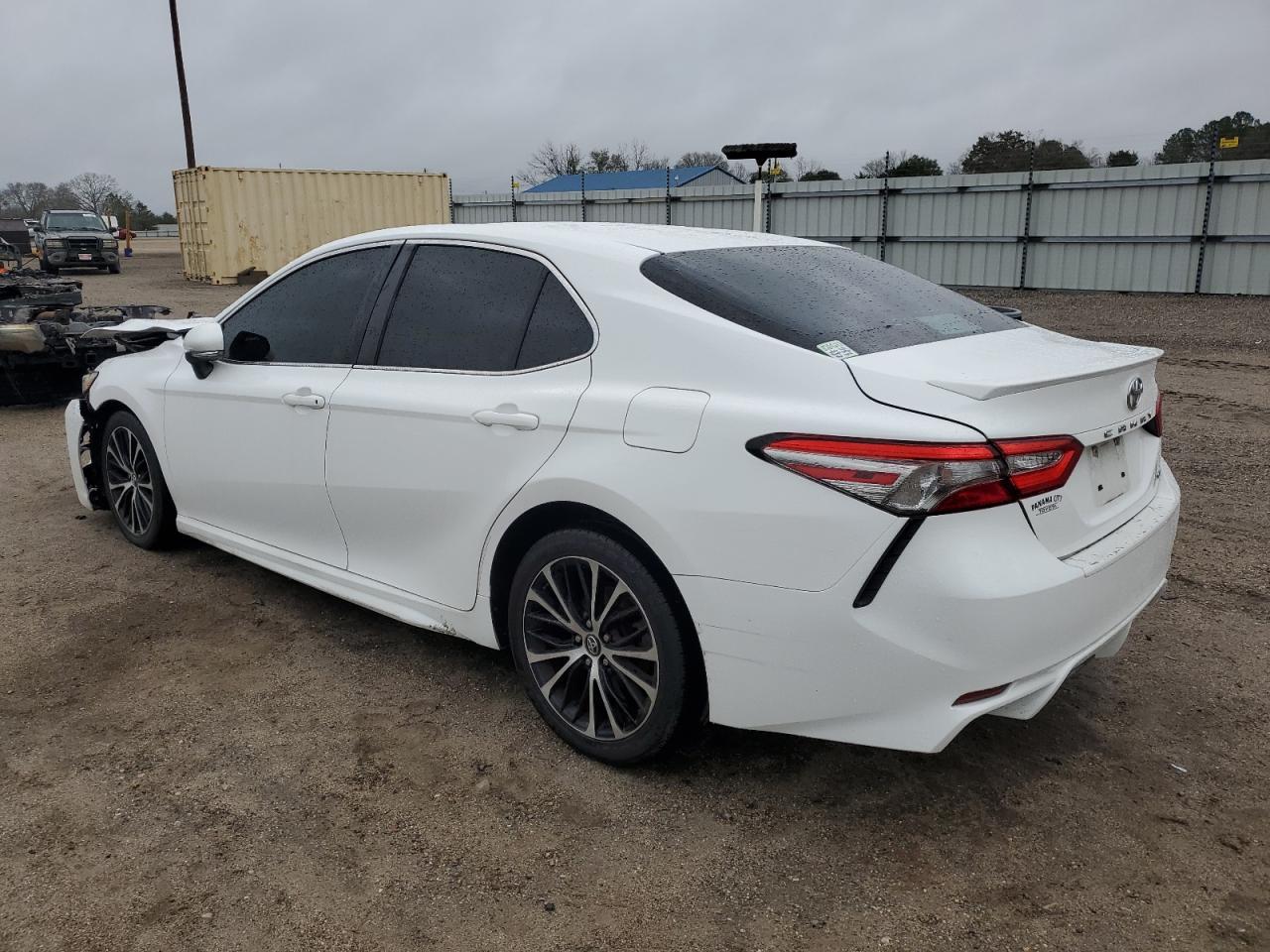 2018 TOYOTA CAMRY L - Image 2