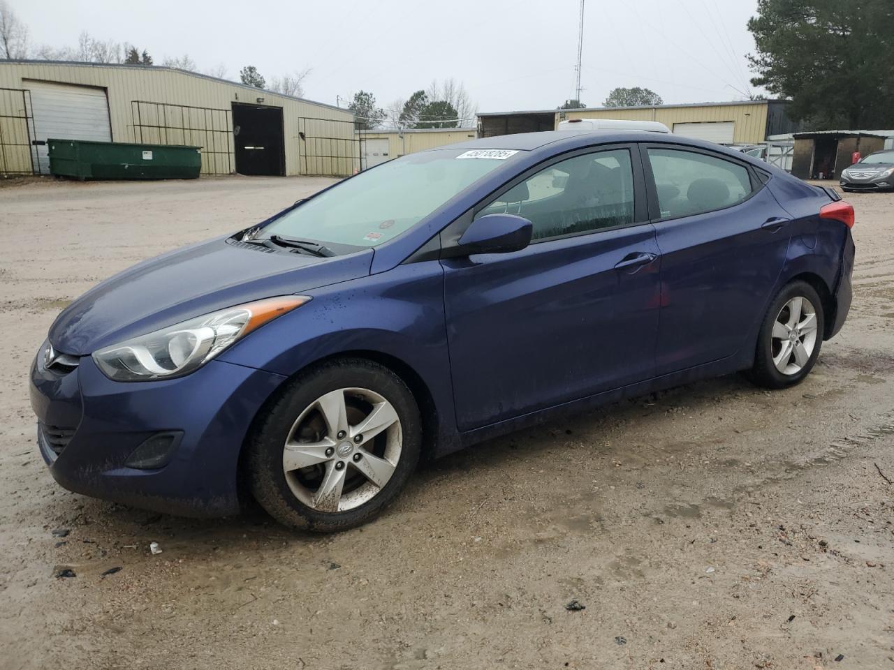 2013 HYUNDAI ELANTRA GL