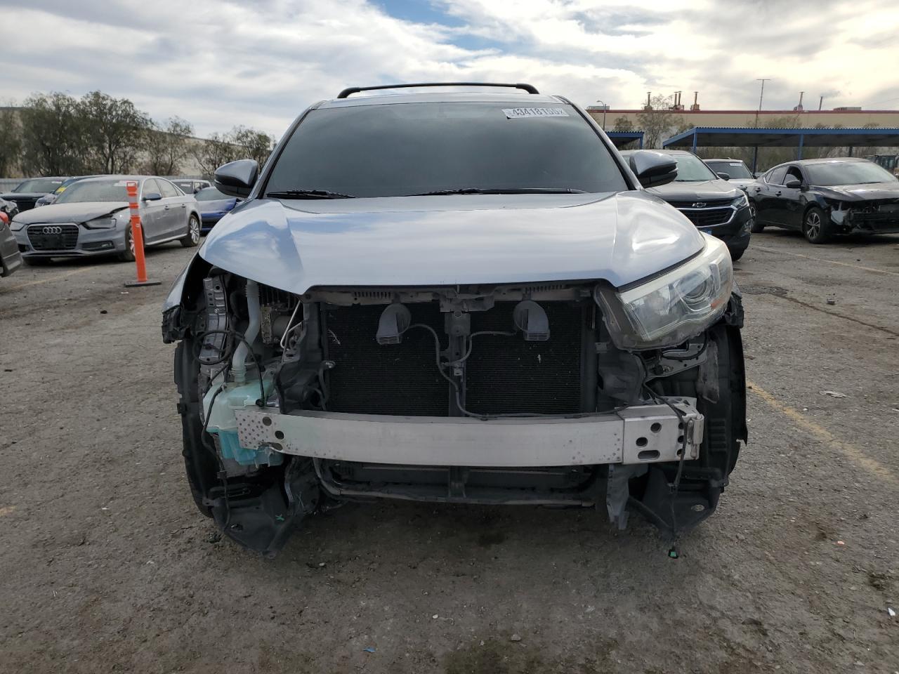 2015 TOYOTA HIGHLANDER - Фото 5