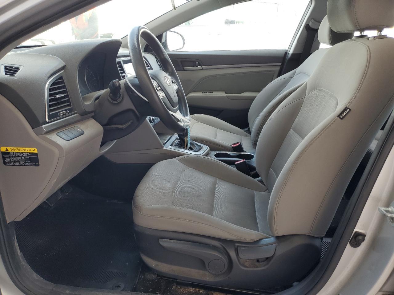 2017 HYUNDAI ELANTRA SE - Фото 7