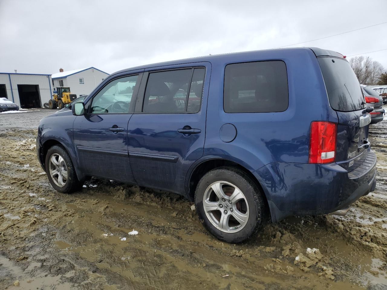 2015 HONDA PILOT EXLN - Image 2