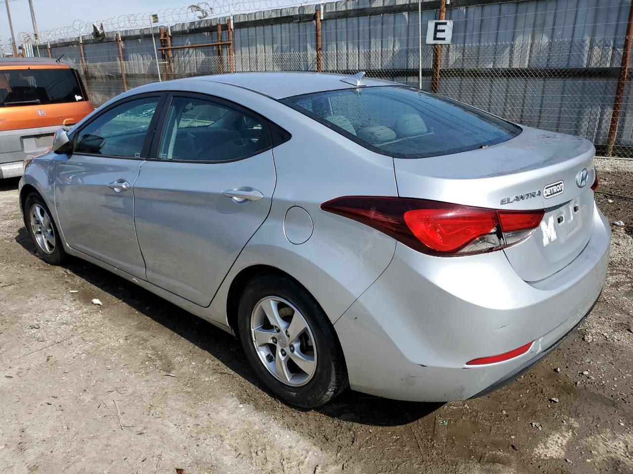 2014 HYUNDAI ELANTRA SE - Фото 2