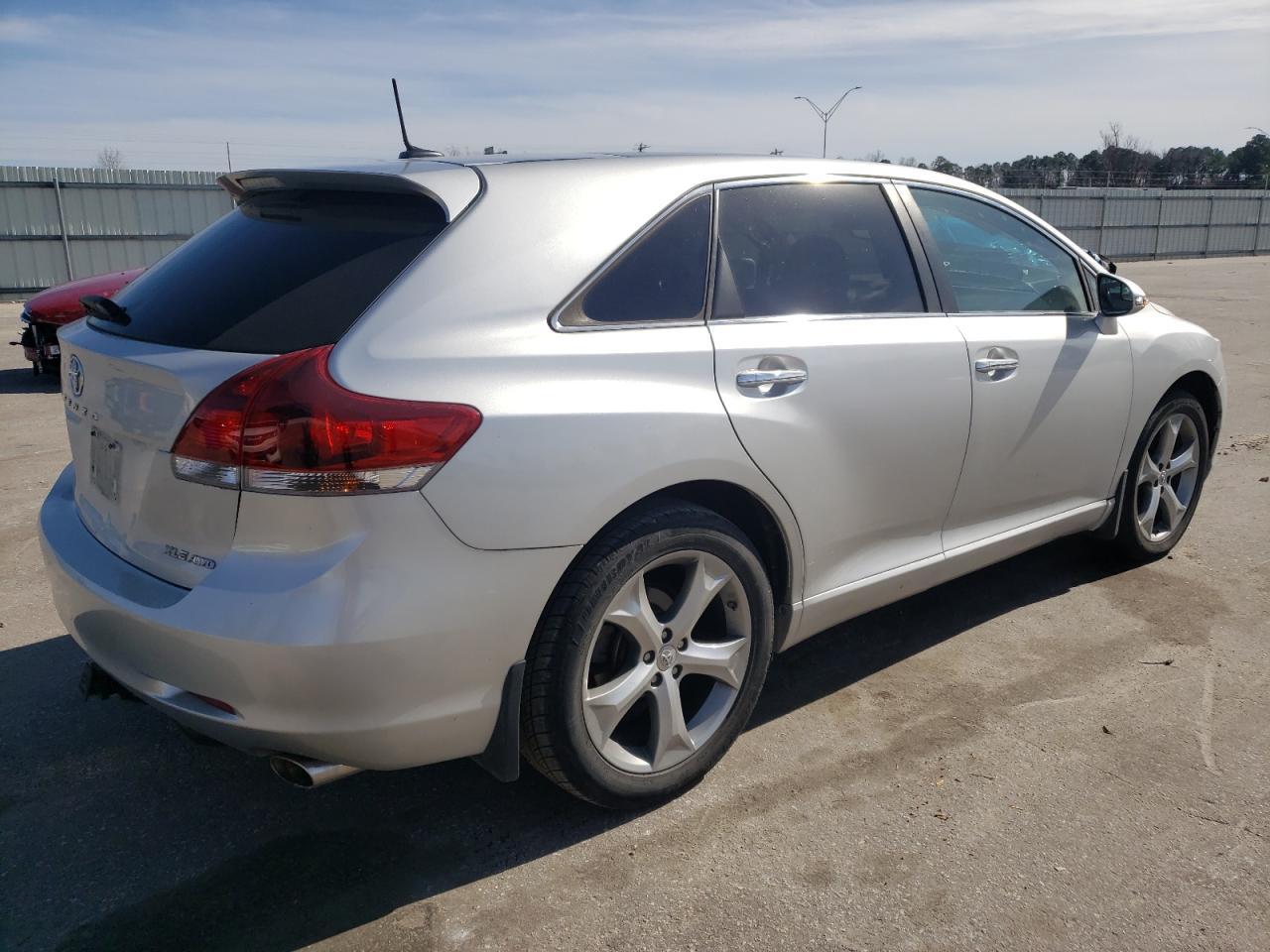 2013 TOYOTA VENZA LE - Фото 3