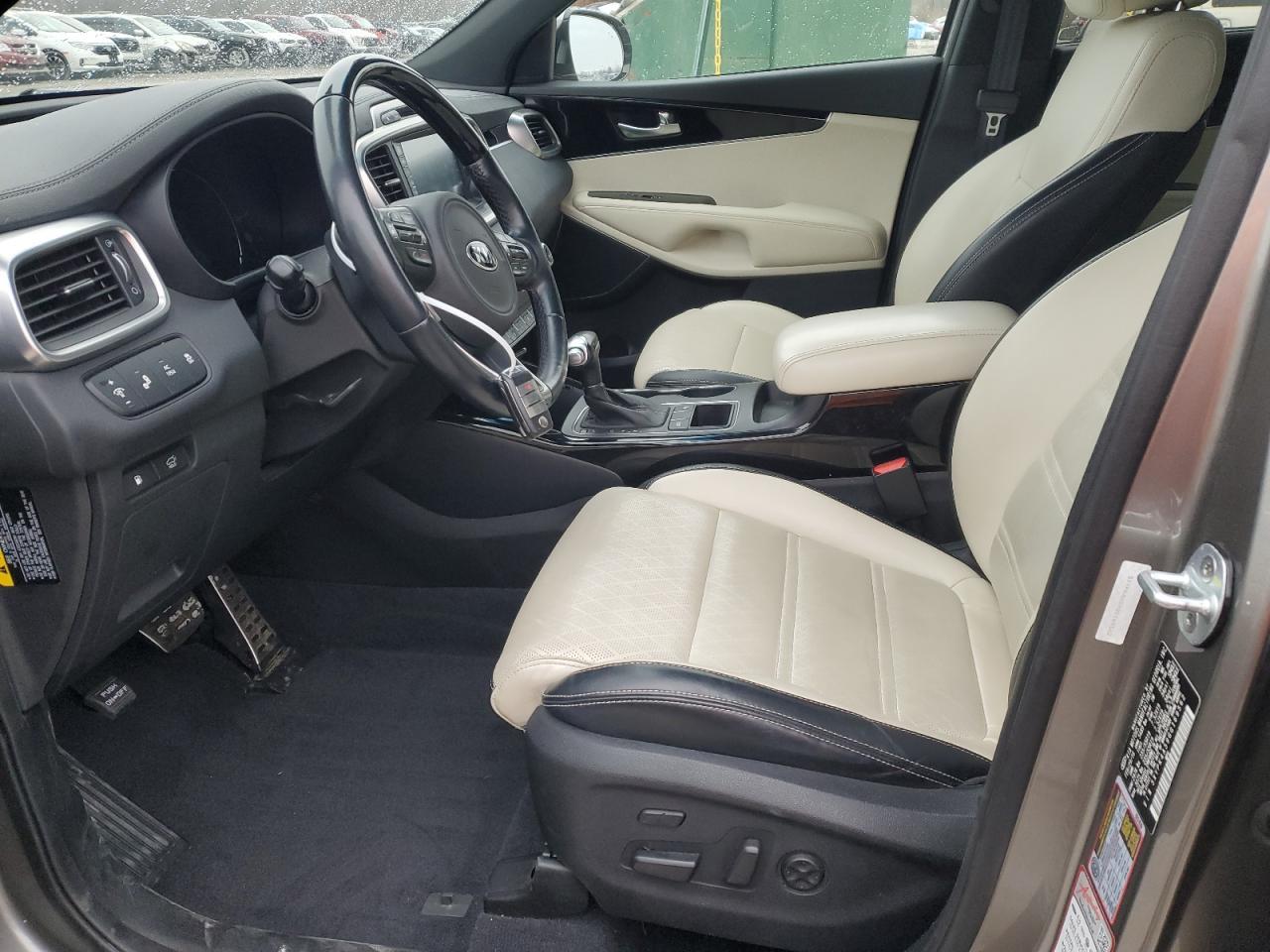 2016 KIA SORENTO SX - Image 7