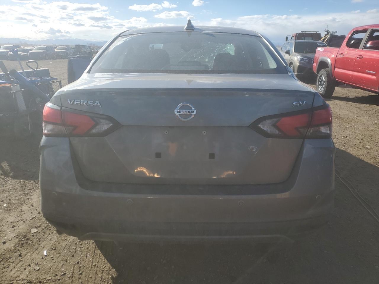 2021 NISSAN VERSA SV - Фото 6