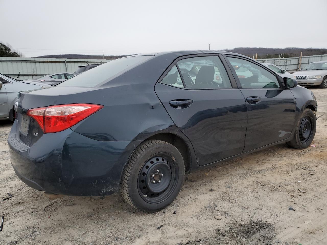2018 TOYOTA COROLLA L - Фото 3
