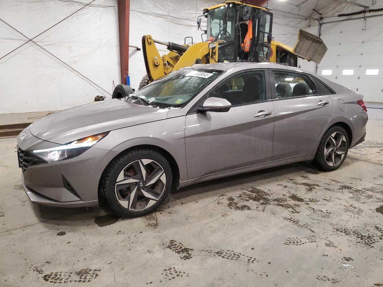 2023 HYUNDAI ELANTRA SE