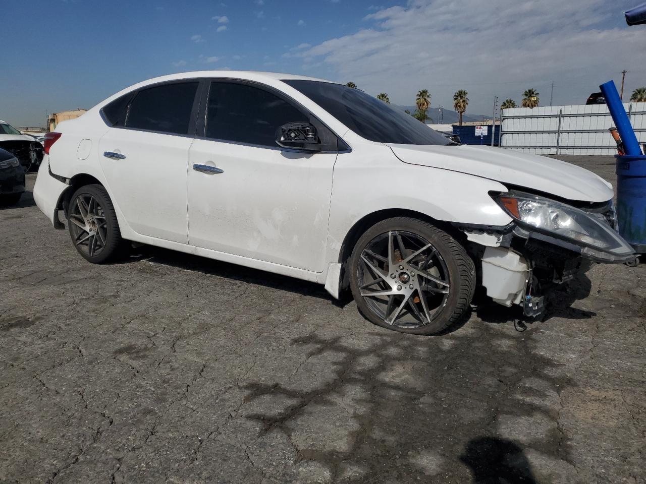 2017 NISSAN SENTRA S - Фото 4
