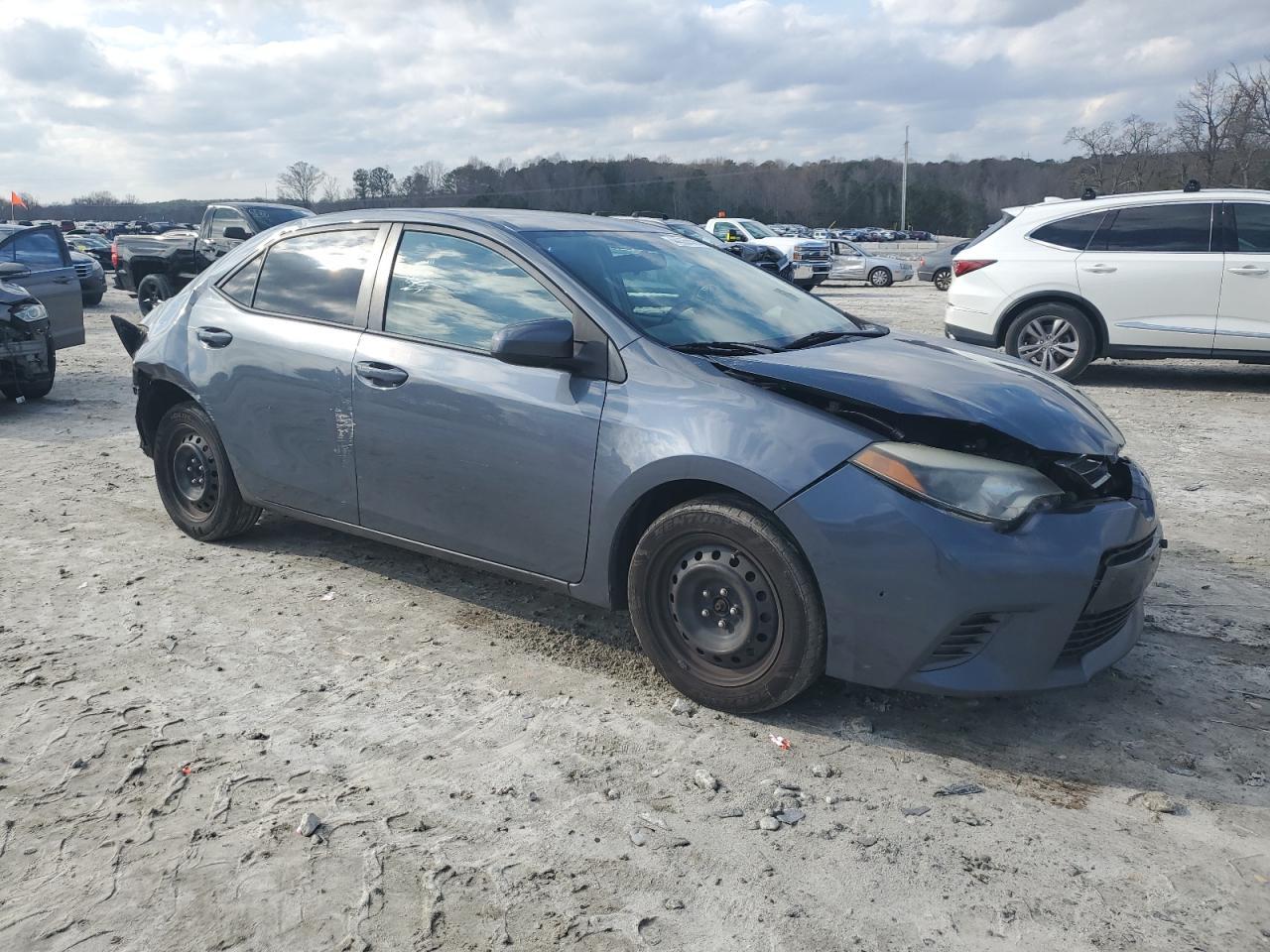 2015 TOYOTA COROLLA L - Image 4
