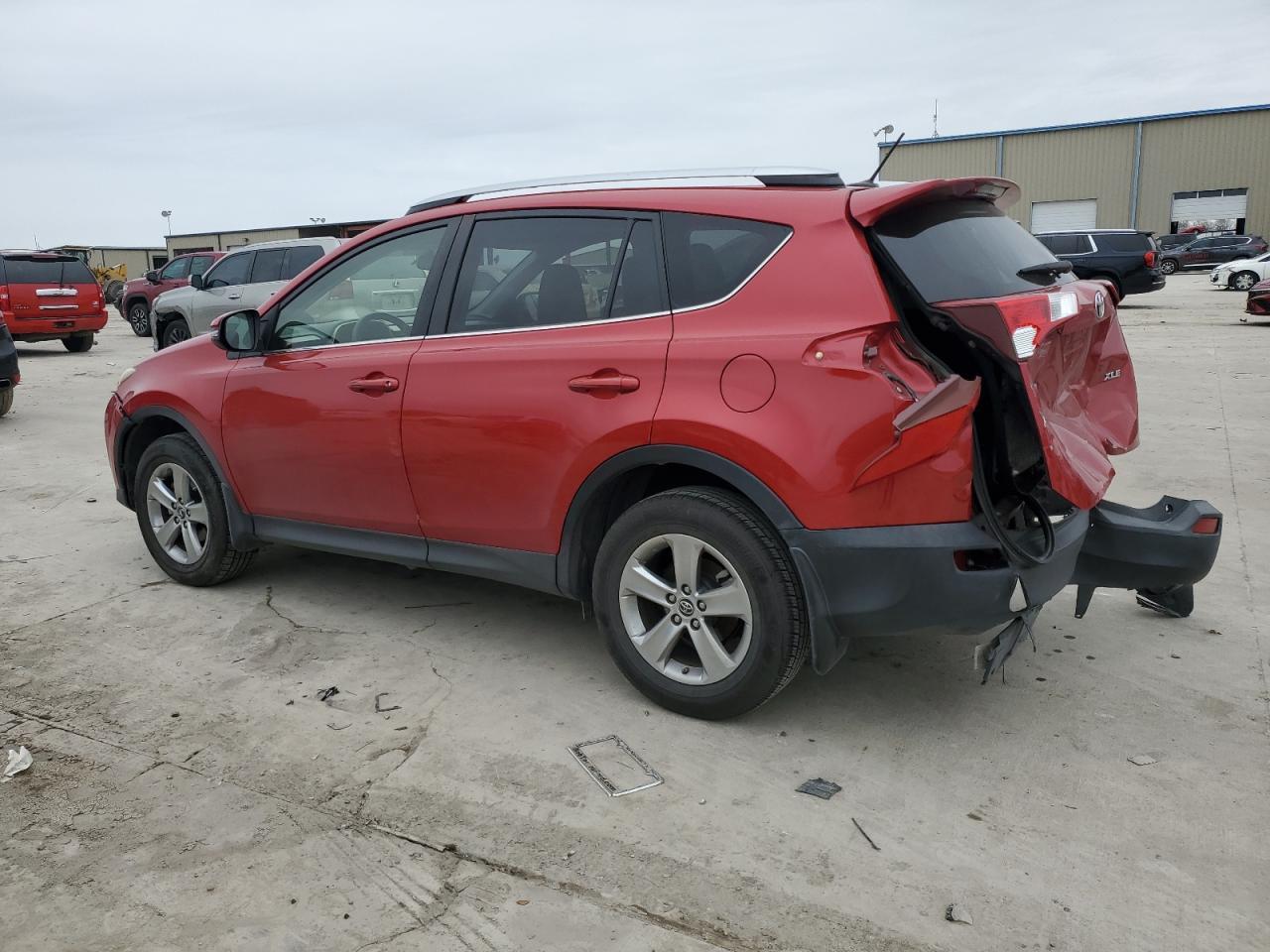 2015 TOYOTA RAV4 XLE - Фото 2