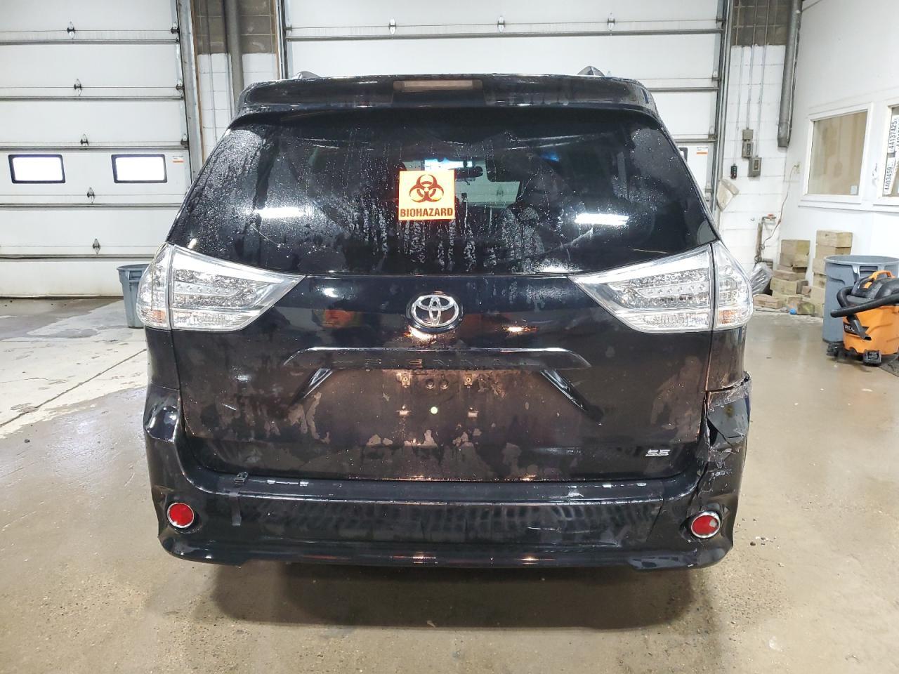 2015 TOYOTA SIENNA SPO - Фото 6