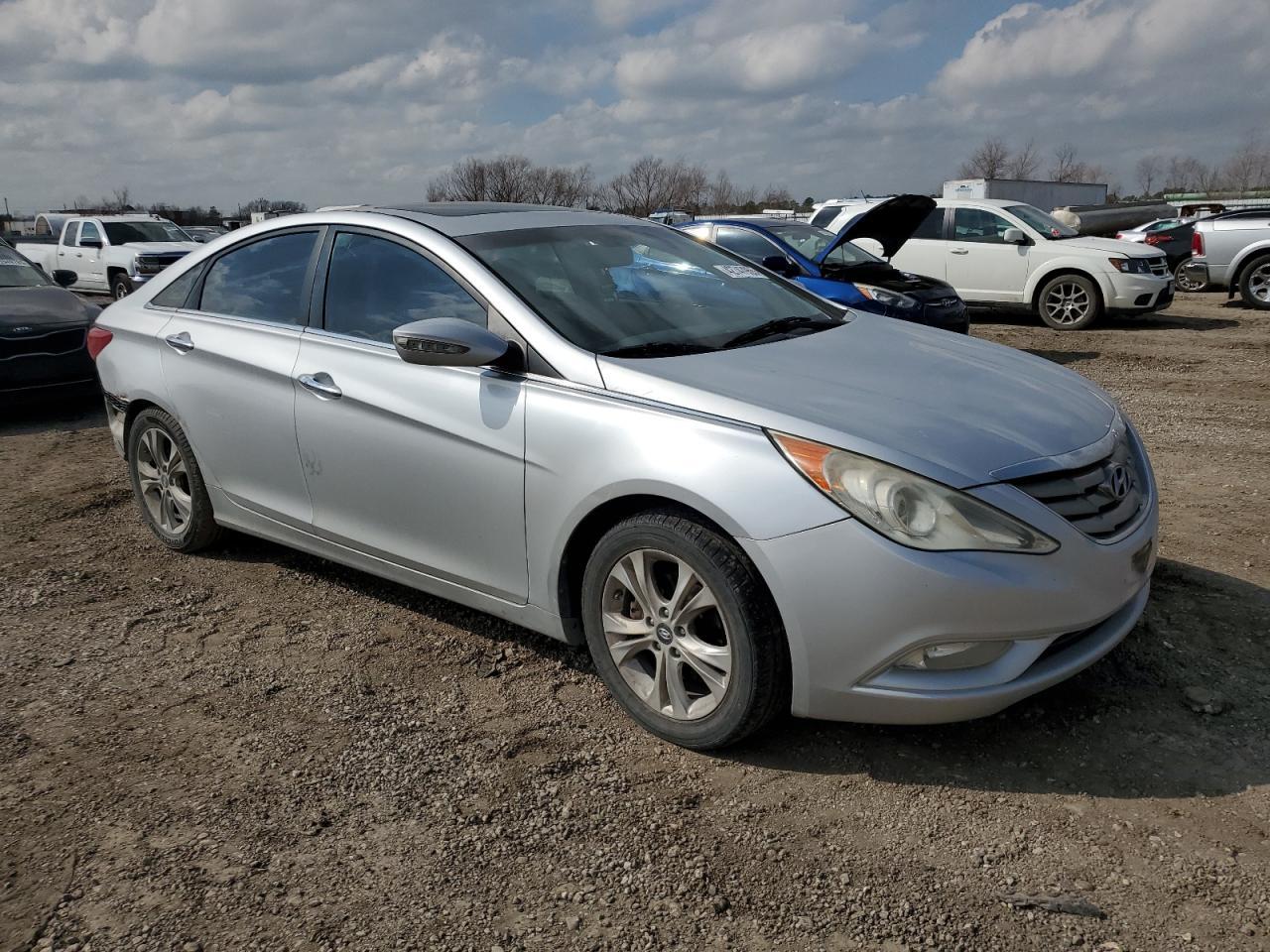 2013 HYUNDAI SONATA SE - Фото 4