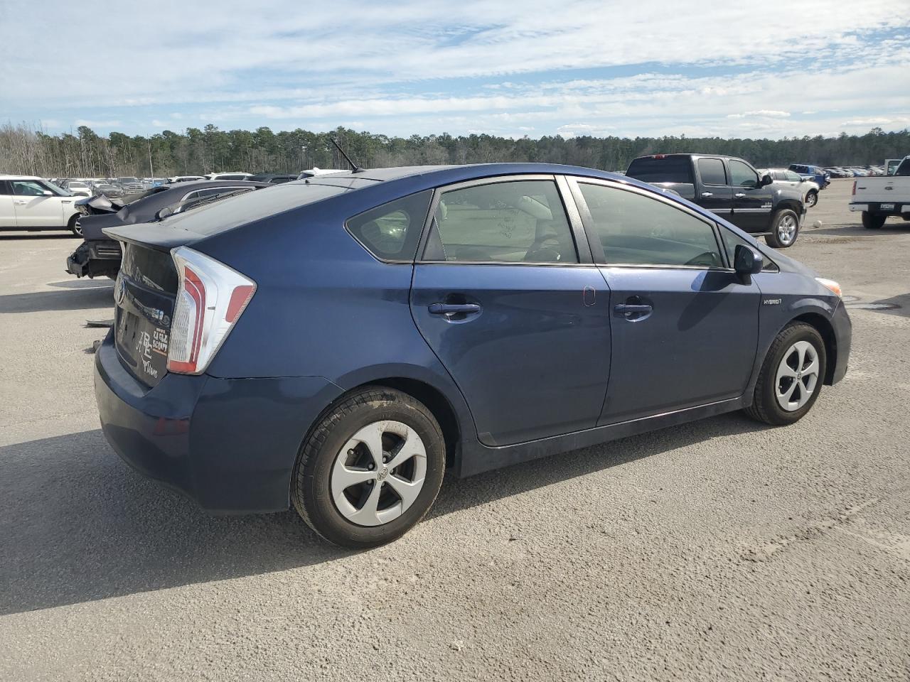 2015 TOYOTA PRIUS - Фото 3