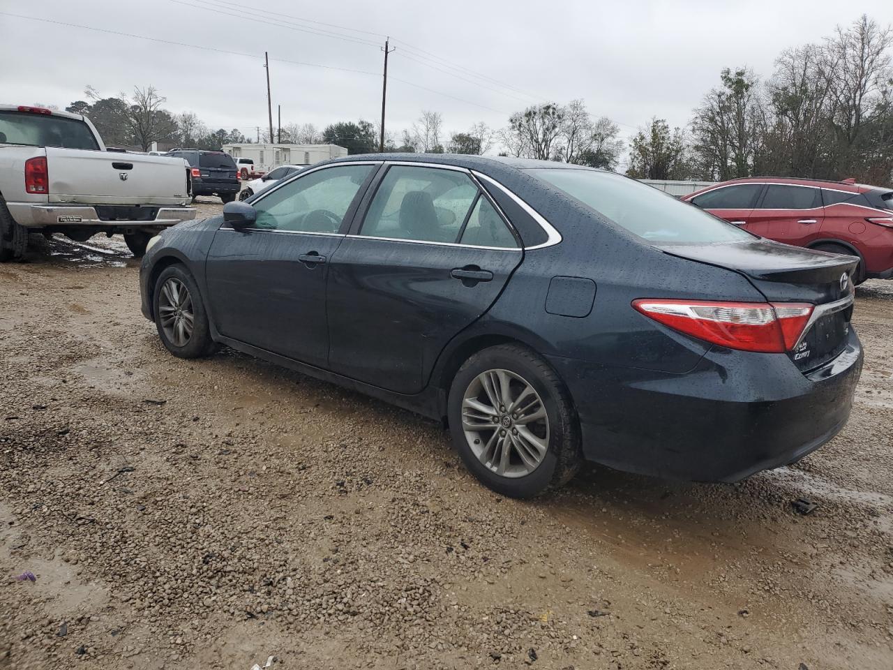 2016 TOYOTA CAMRY LE - Фото 2