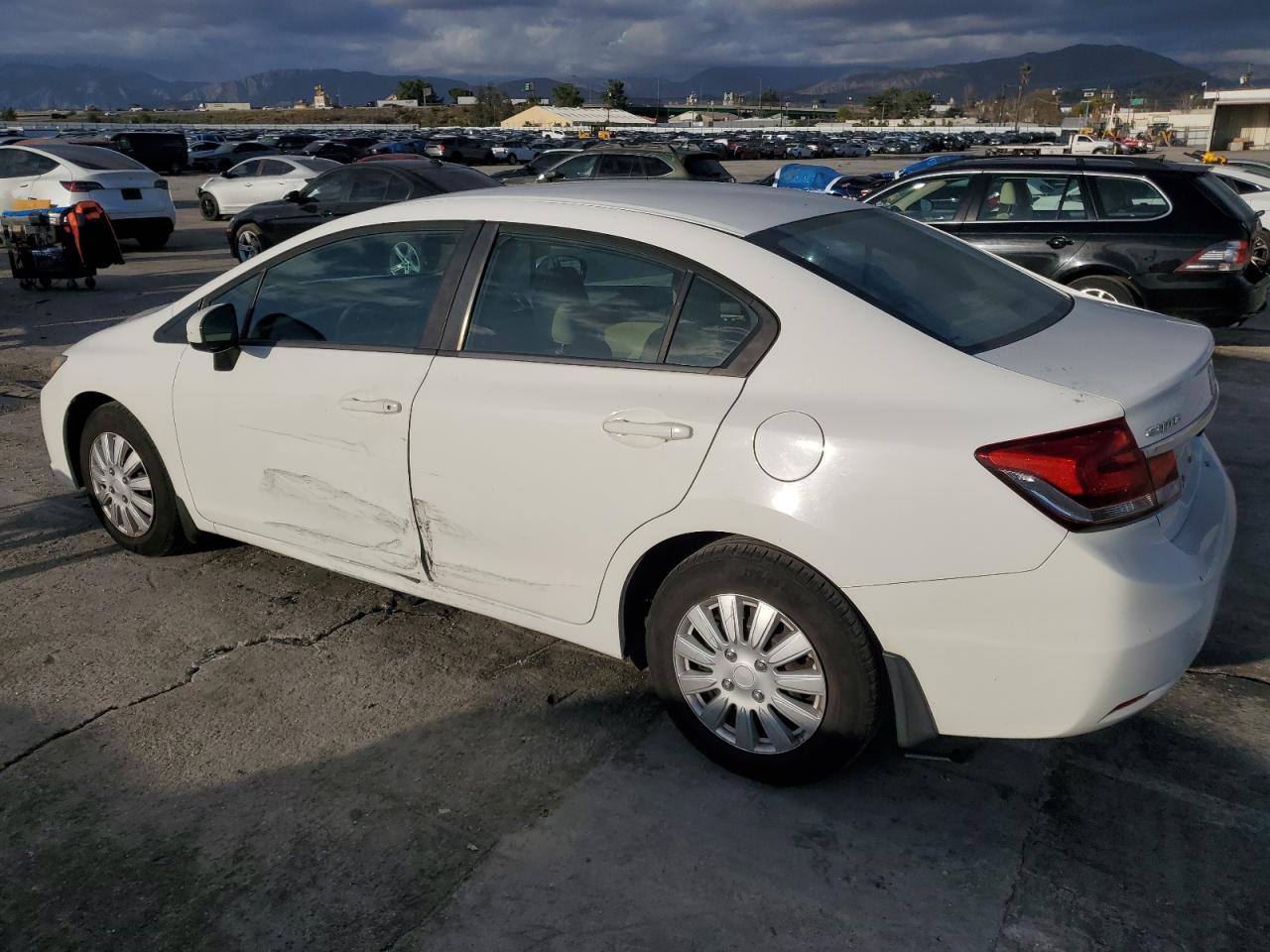 2015 HONDA CIVIC LX - Image 2