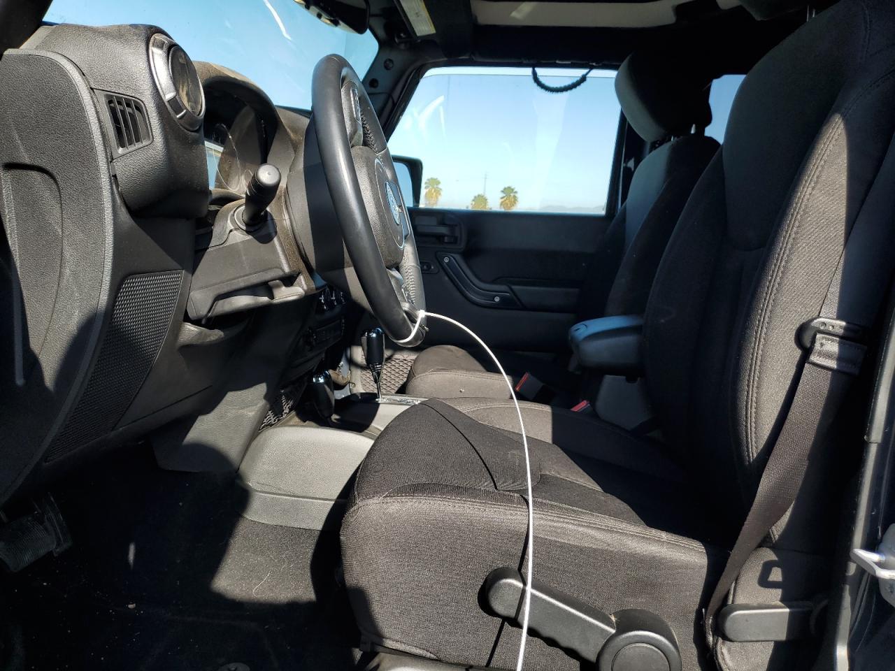 2017 JEEP WRANGLER U - Image 7