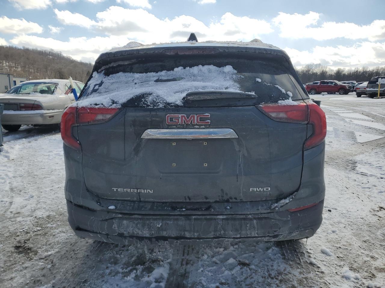 2018 GMC TERRAIN SL - Image 6