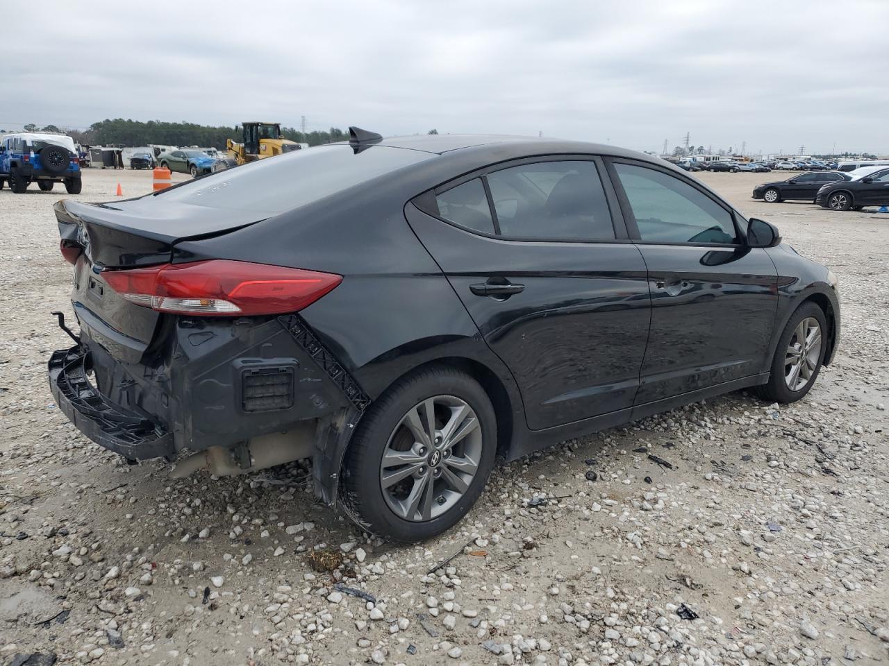2017 HYUNDAI ELANTRA SE - Фото 3