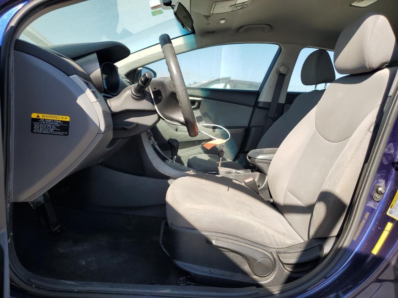 2013 HYUNDAI ELANTRA GL - Image 7