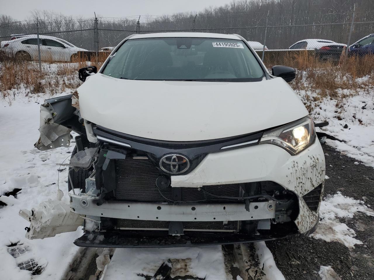 2018 TOYOTA RAV4 LE - Image 5