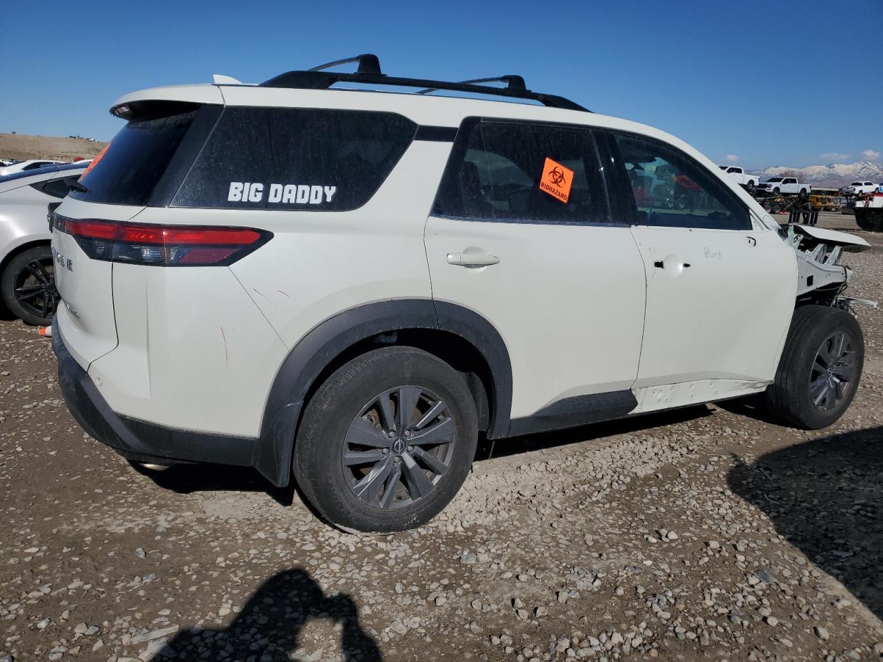 2023 NISSAN PATHFINDER - Фото 3